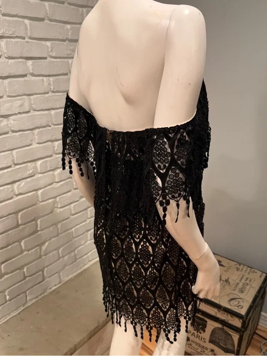 Stone Cold Fox Black Off Shoulder Fringe Boho Embroidery Lace Mini Festival IOWA - Picture 9 of 14